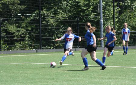 De eerste Final League
