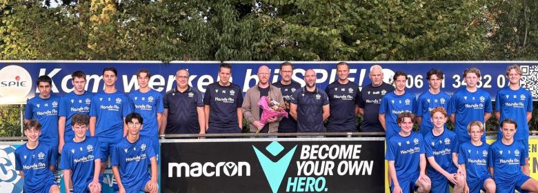 XLIX, HandsOn Workwear en Macron Heesch  steken HVCH JO17-2 in het nieuw